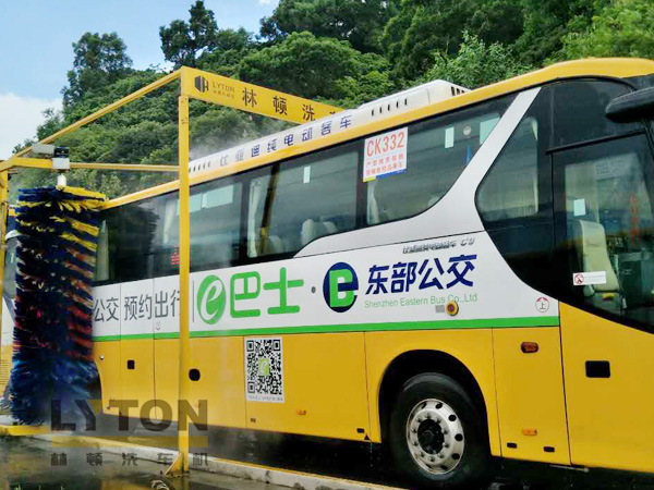 “讓出行更美好”東部公交EBUS選擇林頓大型通道式全自動(dòng)大巴洗車機(jī)